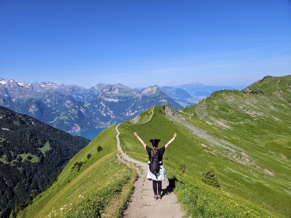 LUCERNA Y ALREDEDORES. STOOS RIDGE WALK